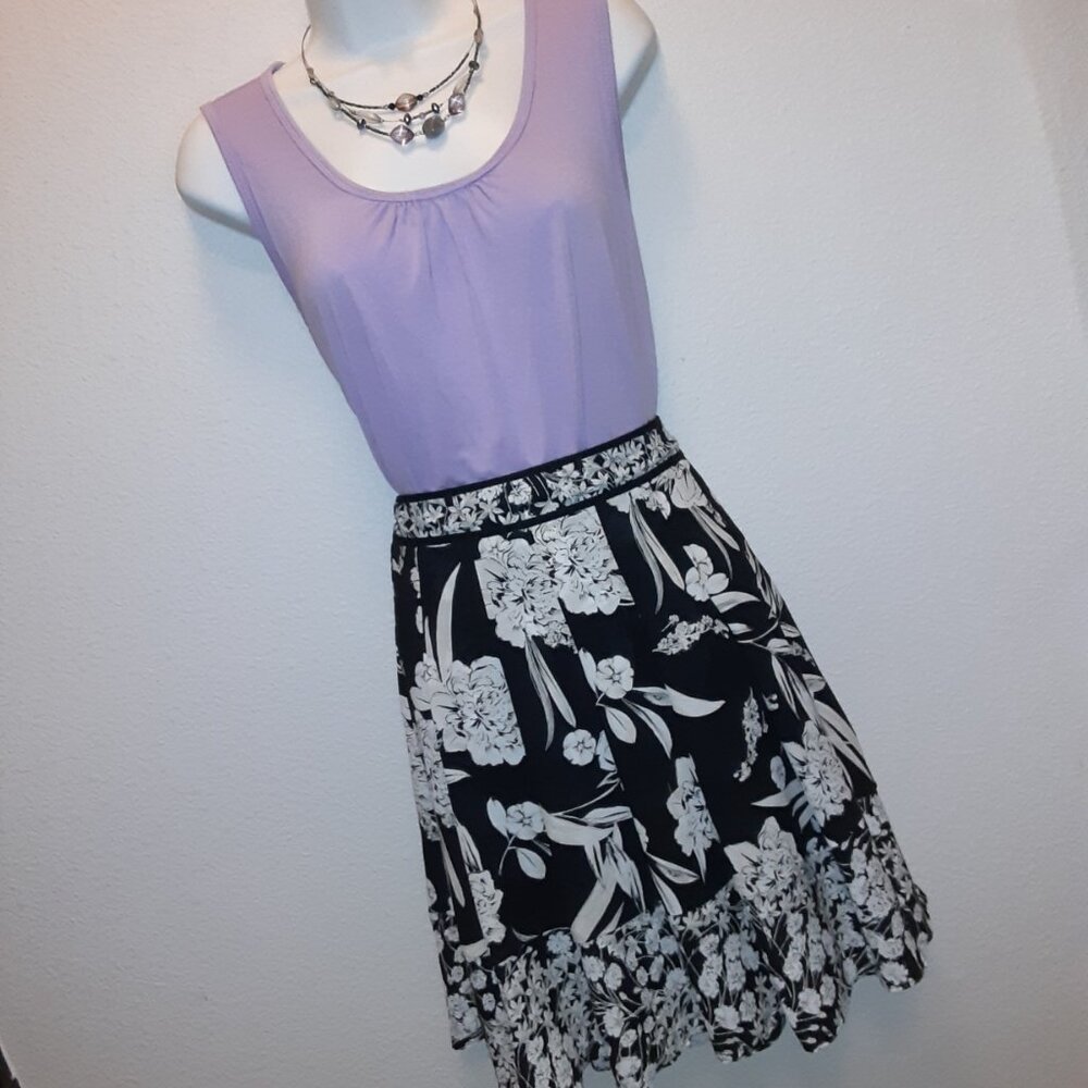 Karl Lagerfeld *  Tag Sz 2 * Waist 30" -Sz Med * Black & White * Short Skirt